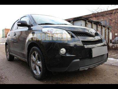 Защита радиатора Toyota Urban Cruiser 2009- black верх