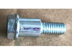 bolt-krepleniya-kronshteyna-napravlyayuschego-rolika-trosov-st65