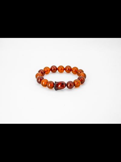 Браслет из вишневого янтаря с розой
