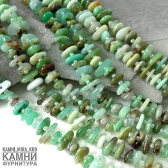 Хризопраз чипсы 9-15х3-5 мм, цена за нить 19 см