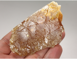 Кальцит медовый, исландский шпат, скол по спайности, Россия (74*54*42 мм, 141 г) №38063