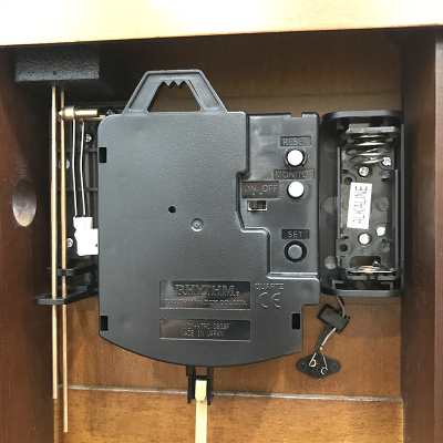 Настенные часы Rhythm CMJ586NR06