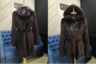 Переделка норковой шубы. Укоротили шубу, из срезки вместо воротника сделали капюшон.