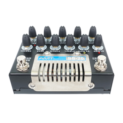 AMT SS-20 - трёхканальный ламповый гитарный предусилитель [БП в комплекте!]