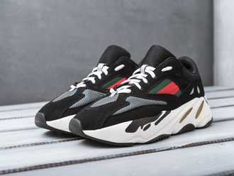 Adidas Yeezy Boost 700 Черные с белым