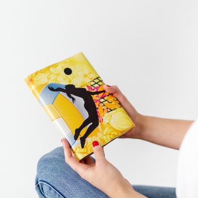 Ежедневник со сменной обложкой "Солнечная нападающая"