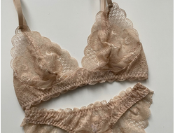 Gigi beige lace