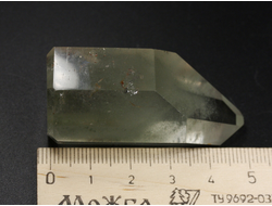 Кварц горный хрусталь с фантомами и хлоритом, кристалл полированный, Бразилия (51*27*22 мм, 44 г) №36858