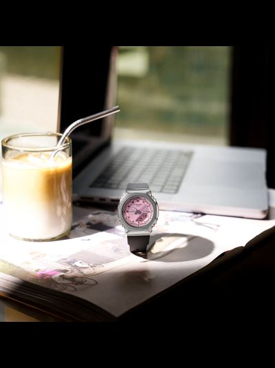 Часы Casio G-Shock GM-S2110SR-1A
