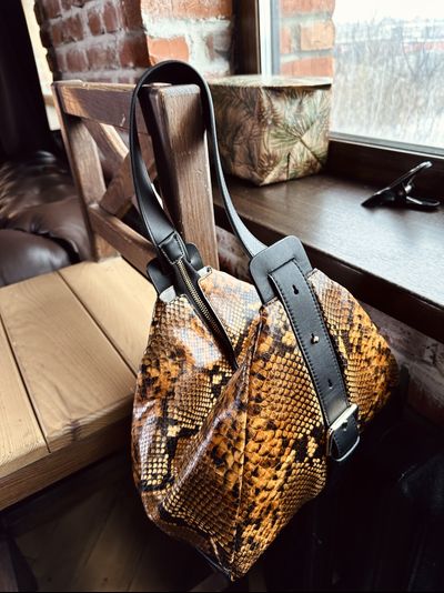 Женская сумка на плечо из натуральной кожи с тиснением «питон», цвет рыжий, Vera Pelle  Арт.029918