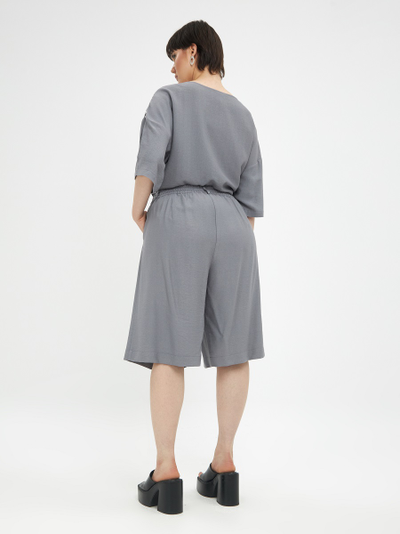 Бермуды черные