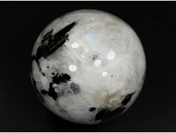 Шар Лунный камень, Турмалин чёрный (шерл), Индия (54 мм, 231 г) №35328