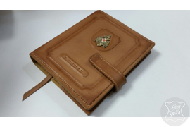 ежедневник ручной работы, подарок руководителю, оригинальный подарок, кожаный ежедневник, ежедневник на заказ, что подарить