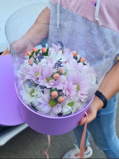 Хризантема, гиперикум и лимониум с Бабочками.№44