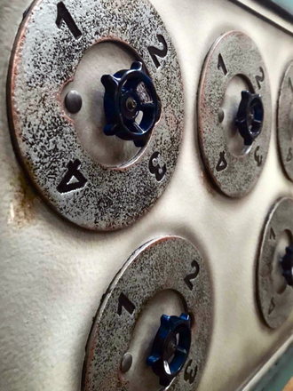 Valves panel