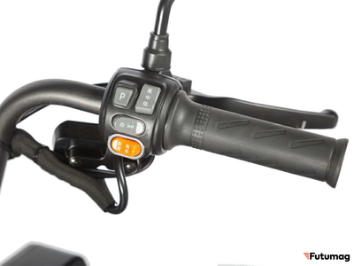 Электротрицикл Wanshida UM+ 60V 1000Вт красный