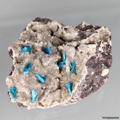 Пентагонит, стильбит. Насик. Индия. 57*50*23мм