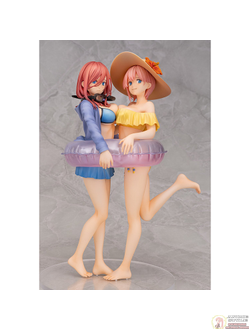 Фигурка 1/7 Мику Накано и Итика Накано (Miku Nakano,  Ichika Nakano)