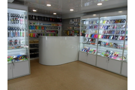 Витрины из профиля "Вико" освещены светодиодной лентой -9 Вт/метр