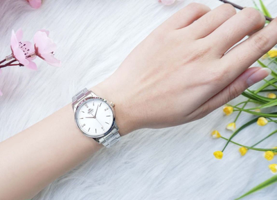 Женские часы Orient RA-NB0103S