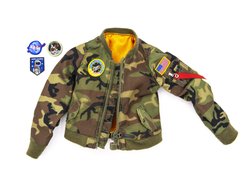 Куртка женская с шевронами 1/6 (DCG004) - DAMTOYS