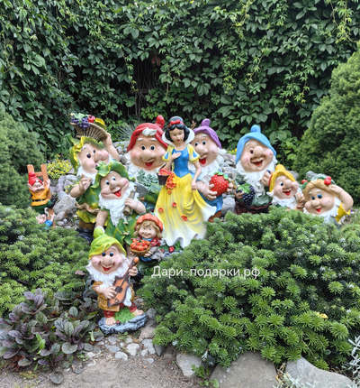 Белоснежка с цветами 71*36см  3,7кг  0,11м3  полистоун Россия 4758/012644* Не боится влаги и перепадов температур