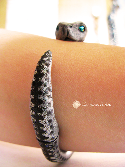 Хозяйка Сумеречного Леса. Браслет в виде змеи. Авторское украшение в анималистическом стиле