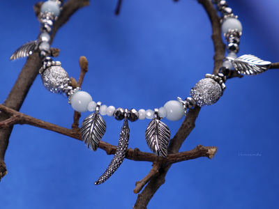 Нежный браслет с кошачьим глазом "Серебряная осень"