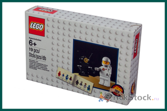 # 5002812 Астронавт и Робот / Classic Spaceman Minifigure (2014)