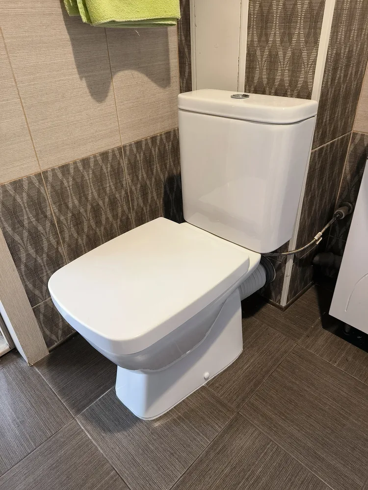 Установка унитаза