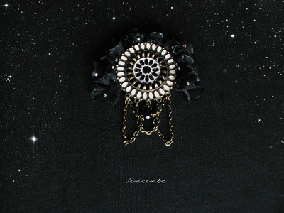 Брошь в готическом стиле "Тайна Галактики"