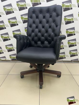 Кресло руководителя MESSINA A  высокая спинка кожа черная+к/з/дерево темный орех