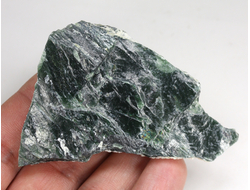 Серпентин, необработанный, дикий образец, Россия, КЧР, Урупский район (75*48*20 мм, 70 г) №37605