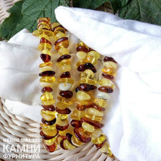 Янтарь микс округлая крошка 3-7х7-13 мм, цена за нить 19 см