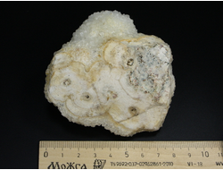 Кварц молочный, кристаллы на породе, Индия (82*75*57 мм, 303 г) №22150