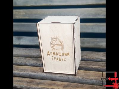Подарочные коробки под бутылки с логотипом