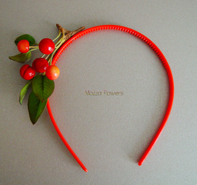 Ободок "С вишнями" из полимерной глины.