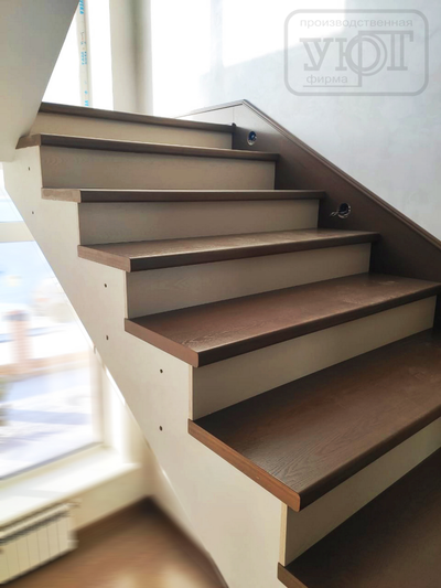 л-30. ступени, поручень и стеновая панель - шпон ясеня
