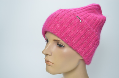 Шапка фуксия зима 2025
