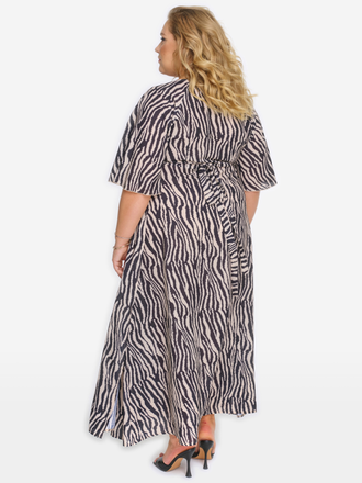 Нарядное платье-халат на запАх 2026603 " Animal" принт (50-70).