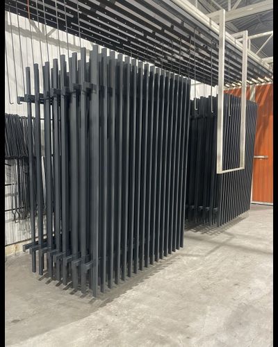 Типовое металлическое ограждение школы