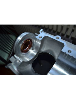 Комплект 1: комплект 2-х обойм с сальниками для картера РМЗ-640