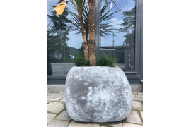 Кашпо в виде камня из стеклопластика