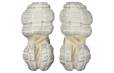 Кроссовки Balenciaga Cargo Sneaker Worn-Out Cream White