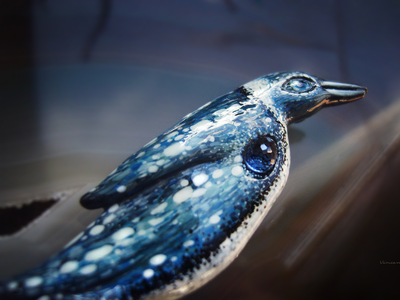 Волшебная брошь в виде пингвина с сапфиром "Сердце Ванадис"