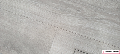 Ламинат Rooms Suite Дуб Кашмир Серебристый RV829WA