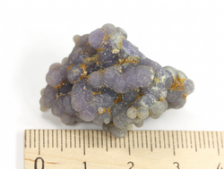 Халцедон фиолетовый виноградный, коллекционный образец, Индонезия (35*22*25 мм, 14 г) №35913