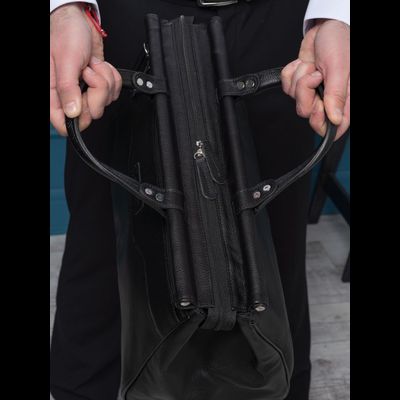 Кожаный саквояж Altamura black (арт. 4025-01)