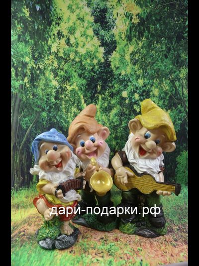 Гном с гитарой 42*22см   2кг   полистоун Россия  2389/091037-1