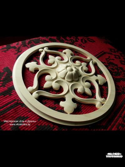 Резьба по дереву в круге